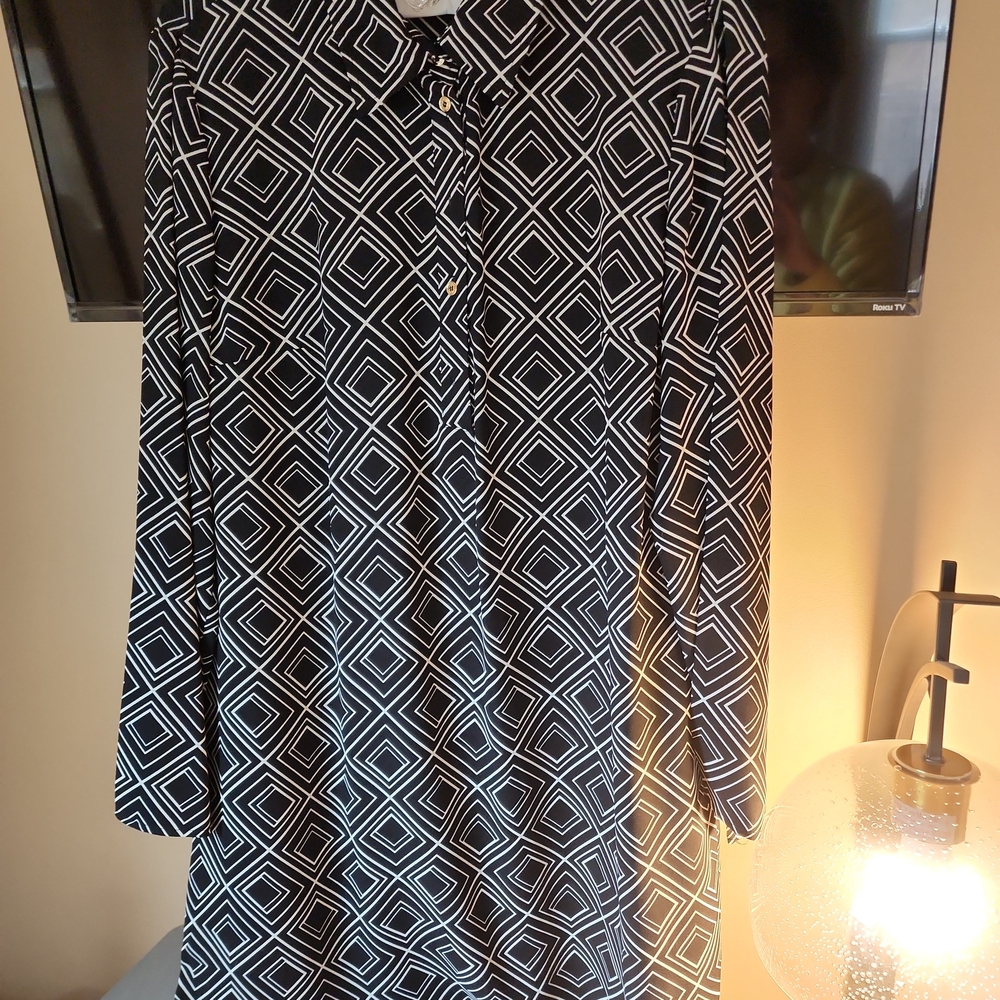 Jones New York Black and White Geometric Long-Sleeve Dress